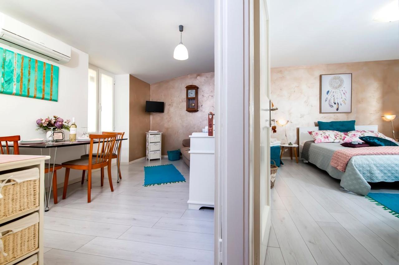Casa Giuseppina Apartment โรวีน ภายนอก รูปภาพ